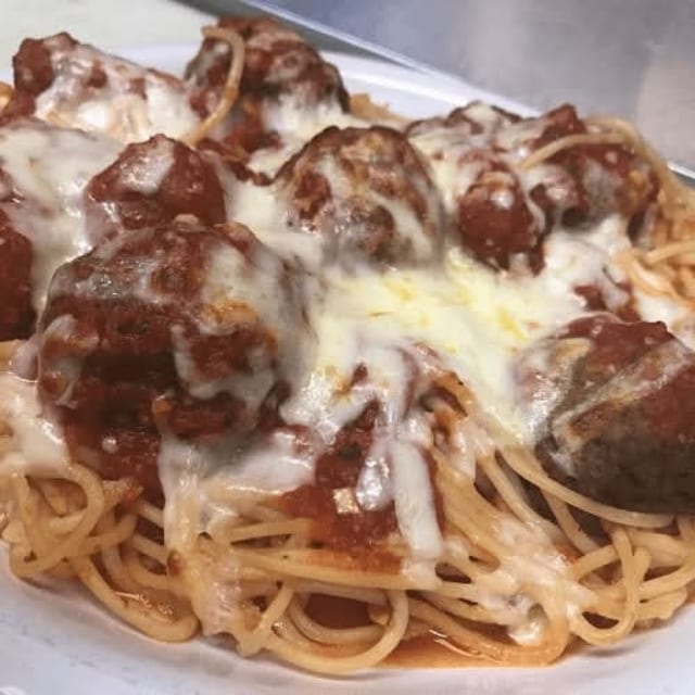 KIDS SPAGHETTI WITH MEATBALL.